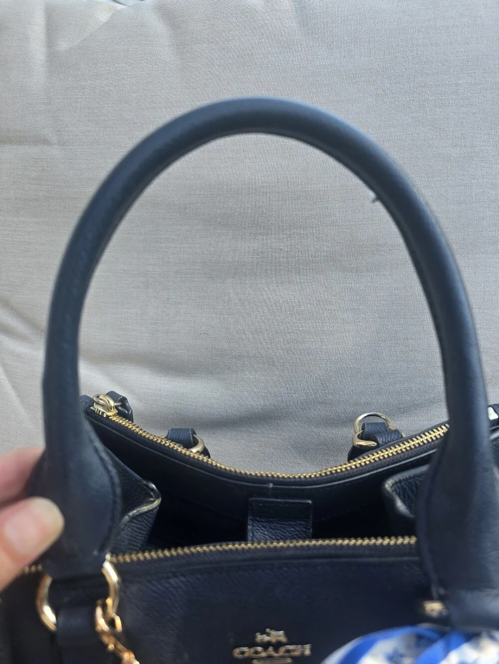⭐️Sold⭐🚨Coach Navy Blue Crossgrain Leather Minetta Tote Bag w/ Strap & Scarf 🚨